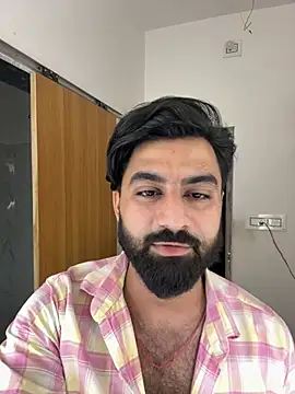 Royalboy_03 Adlı Modelin Canlı XXX Sohbeti