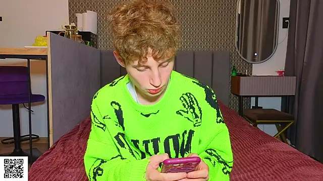 crispinver's Live XXX Chat