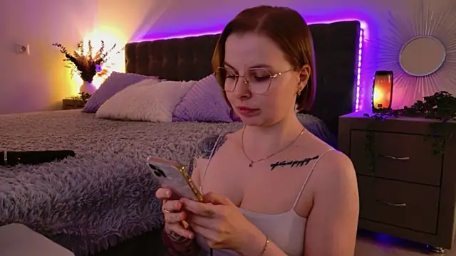 Gwen_Hilton Live XXX-chat