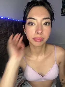 junorise23's Live XXX Chat