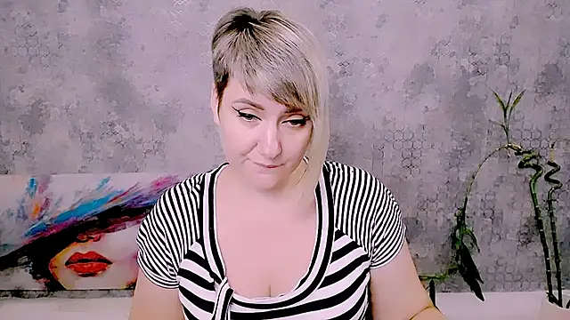 Živý XXX chat Djullia