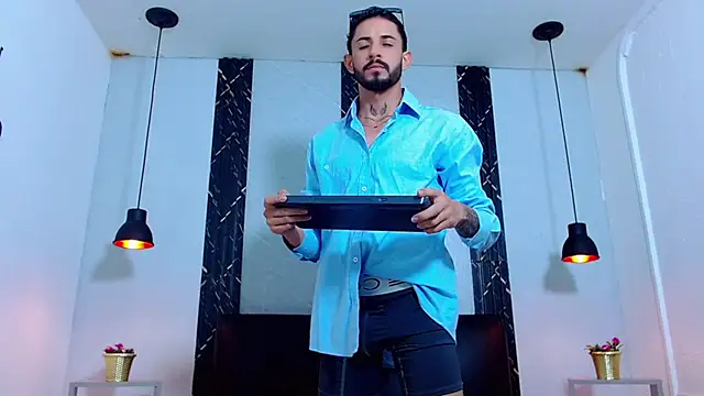 Erick_Wall – Naživo XXX chat