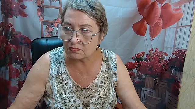 دردشة OlgaLuck الجنسية المباشرة