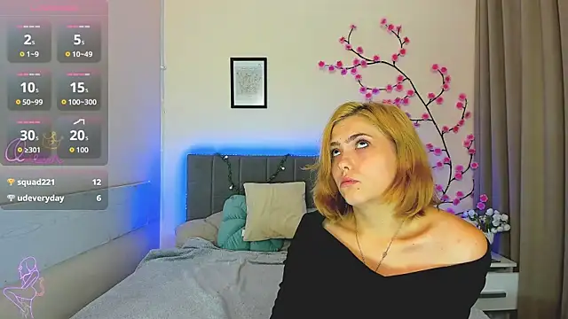 Živý XXX chat DellaRows