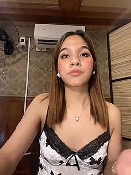 hugecock_cali Adlı Modelin Canlı XXX Sohbeti