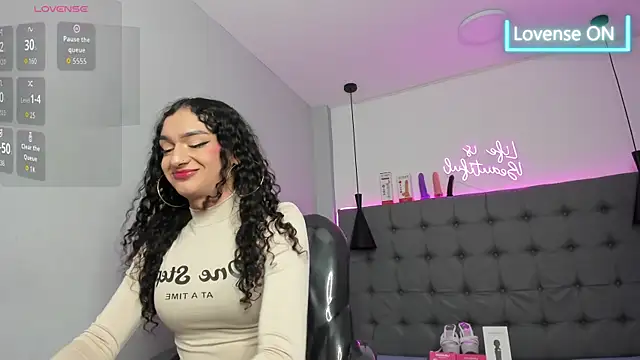 Chatroom XXX en direct de scarletcherry18