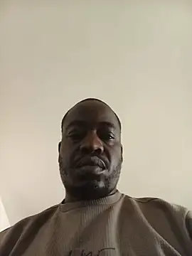 WaiterZimのライブXXXチャット