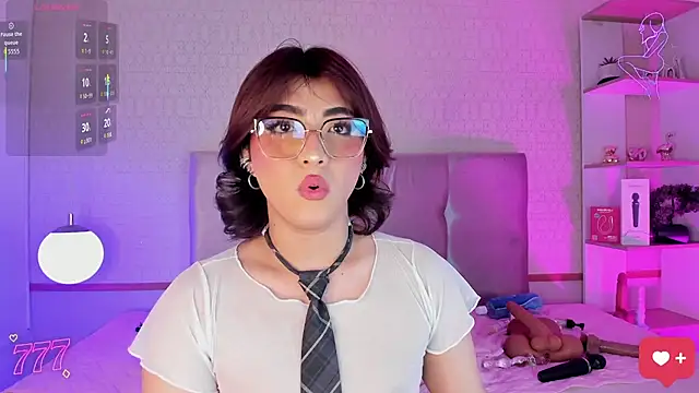 Creamy_Angelo webkamerás műsora