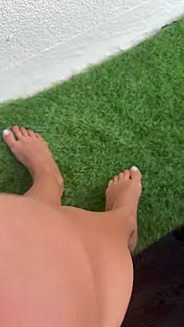 FeetVibe's Live XXX Chat