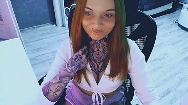 InesGold Adlı Modelin Canlı XXX Sohbeti