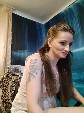 Chatroom XXX en direct de CrazyMaya39