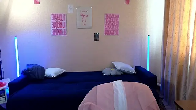 Chat XXX en directo de Mirabelle_Velvet