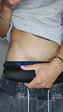 Thick_Cock 现场XXX聊天
