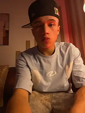 Dominik_Souza Chat XXX in diretta