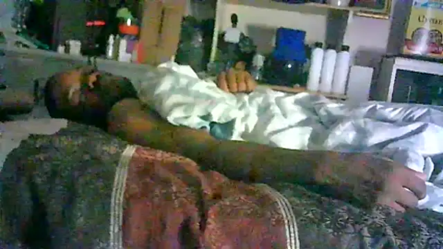 CR3M3_FIR3 – Live XXX-chat