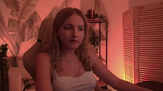 Chatroom XXX en direct de ViolaMore