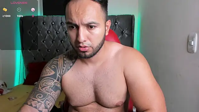mrloganfuck1's Live XXX Chat