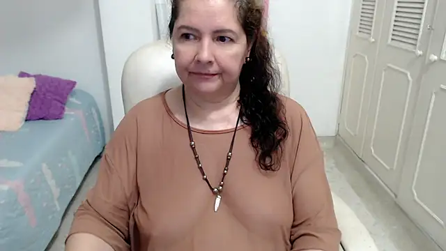 Chatroom XXX en direct de leonela_69