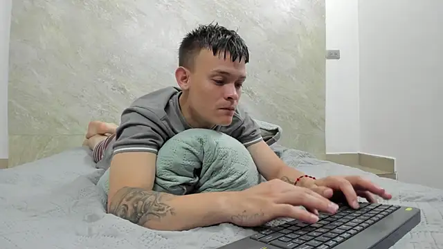 Robinlion91 – Naživo XXX chat