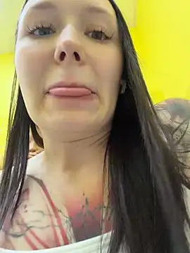 EliteBitch's Live XXX Chat