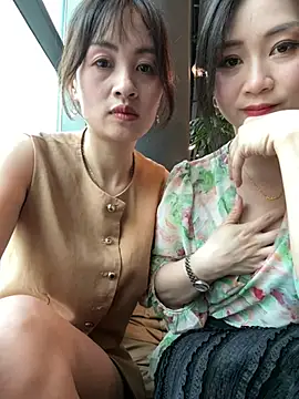 huihui_520 élő XXX-chatje