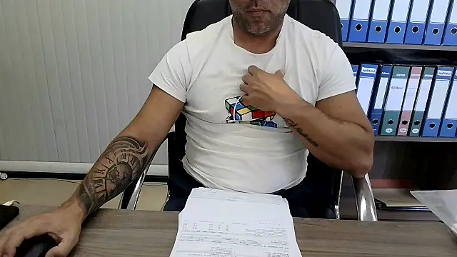 Chat XXX en directo de Evasionee