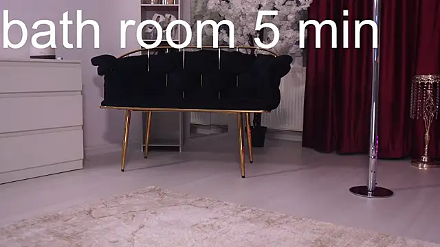 Gold_Selen Adlı Modelin Canlı XXX Sohbeti