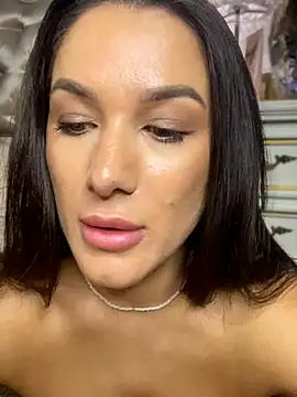 دردشة HotXMom_ الجنسية المباشرة