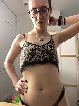 MartiniiSelenna's Live XXX Chat