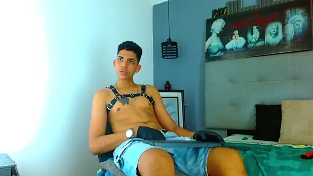 Lukaz_Caballero's Live XXX Chat