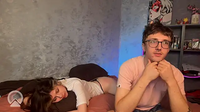 t_files_x's Live XXX Chat