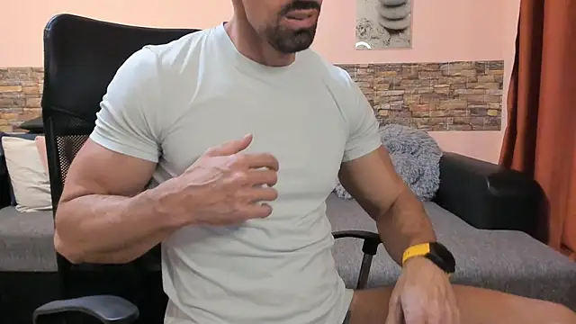 HotHunkTrainer 现场XXX聊天