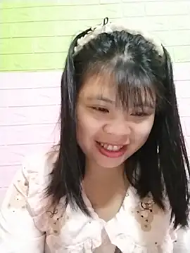 Chat +18 de Xuka_lyss ao vivo