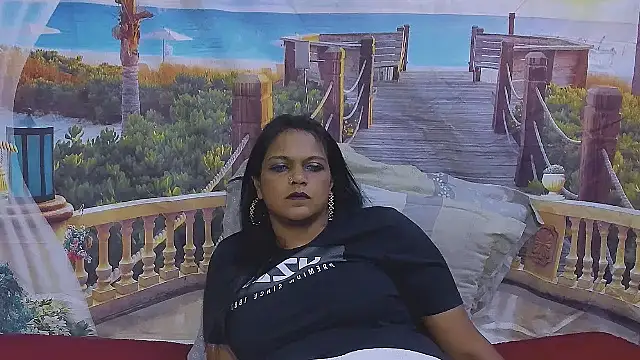 Chat +18 de indianswtbella ao vivo