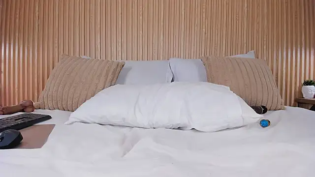 Yalezka_ – Naživo XXX chat