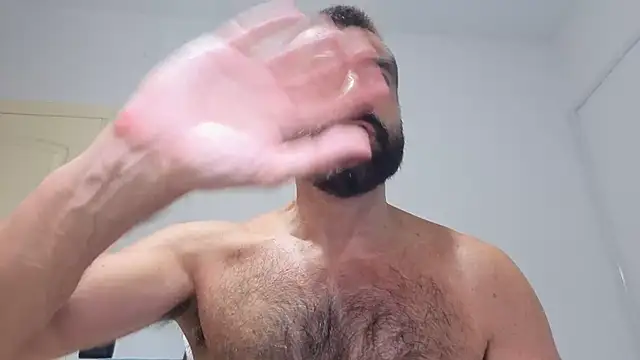 hairycerberus' Live XXX Chat