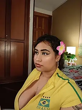 Chat XXX en directo de Maya_house