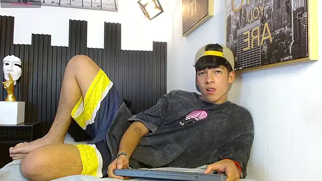 ren_storm Chat XXX live
