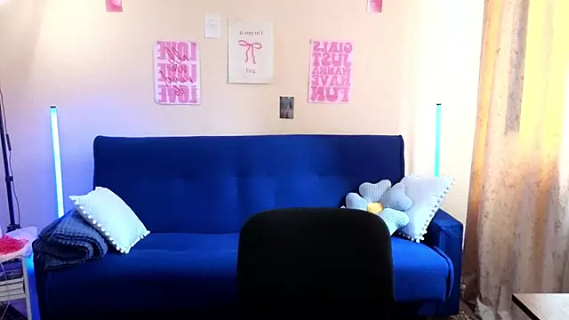 Mirabelle_Velvet Adlı Modelin Canlı XXX Sohbeti