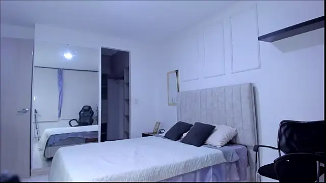 Chat +18 de allison_mc ao vivo