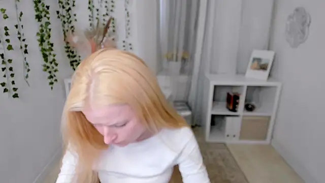 Laly_Peach Live XXX-chat