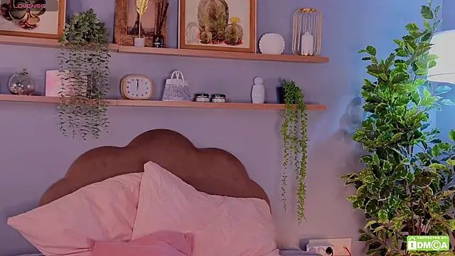 beatrishaa Adlı Modelin Canlı XXX Sohbeti