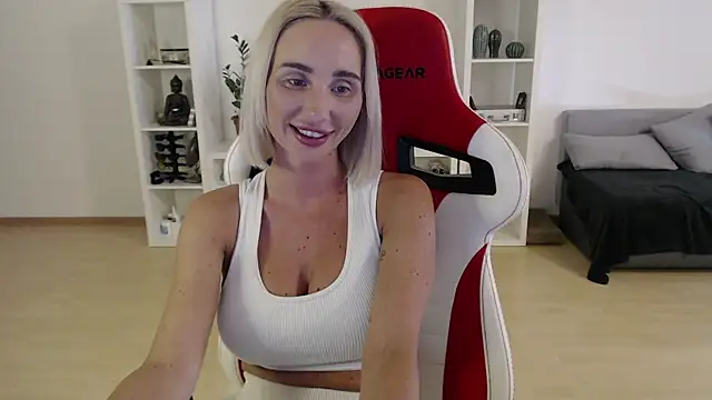 Blondie_VIP élő XXX-chatje