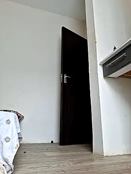 Kamdollie Live XXX-Chat