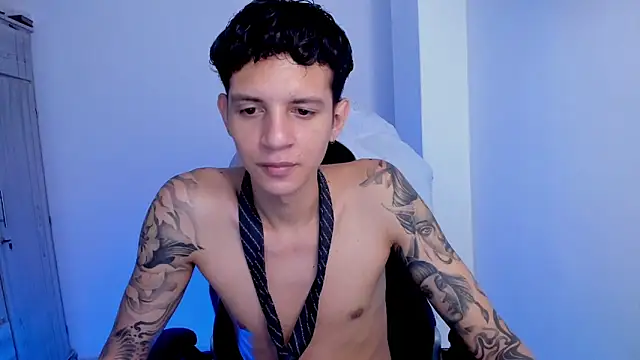 tylerrnova Chat XXX in diretta