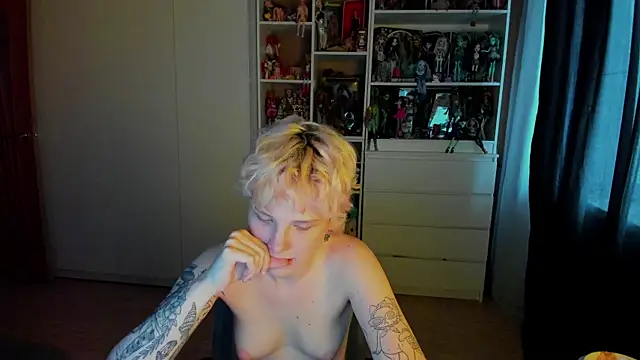 Chat +18 de School_Love ao vivo