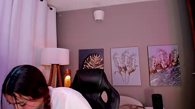 charlotte_blueeのライブXXXチャット