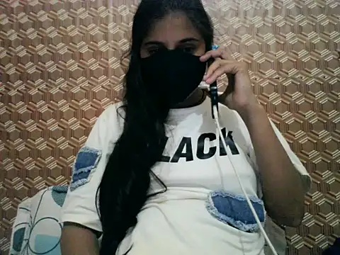 Mansi_p XXX чат на живо