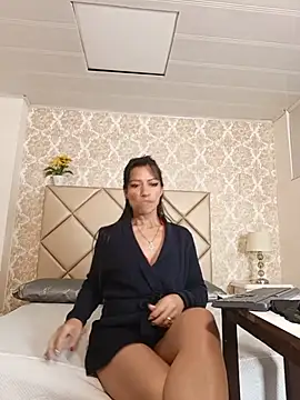 แชท XXX สดของ FernandaAvilax