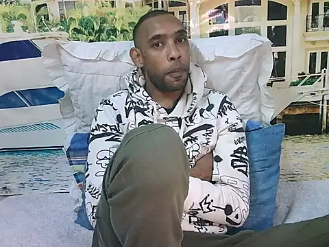 IndianMagicMike's Live XXX Chat